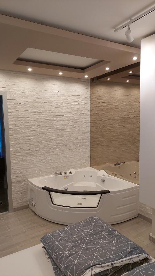 Apartman Nataly Ni Eksteriør billede